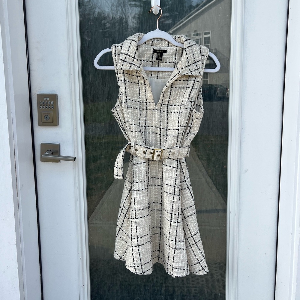 Vintage Y2K, black and cream, forever21 tweed fit and flair dress M like new